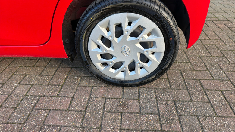 Toyota Aygo 1.0 VVT-i X-Play TSS 5dr Petrol Hatchback